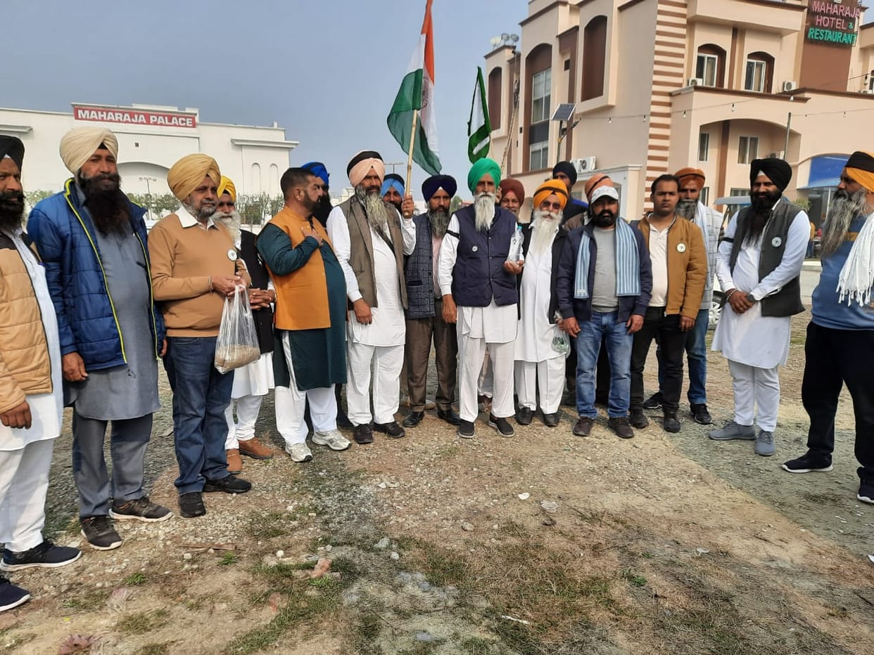 kisan andolan news from uttarakhand : navreet tribute rally will reach Ghazipur from Uttarakhand today