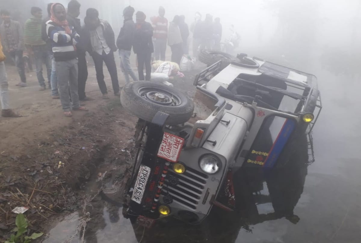 Jeep canal filled with workers overturned in Kushinagar