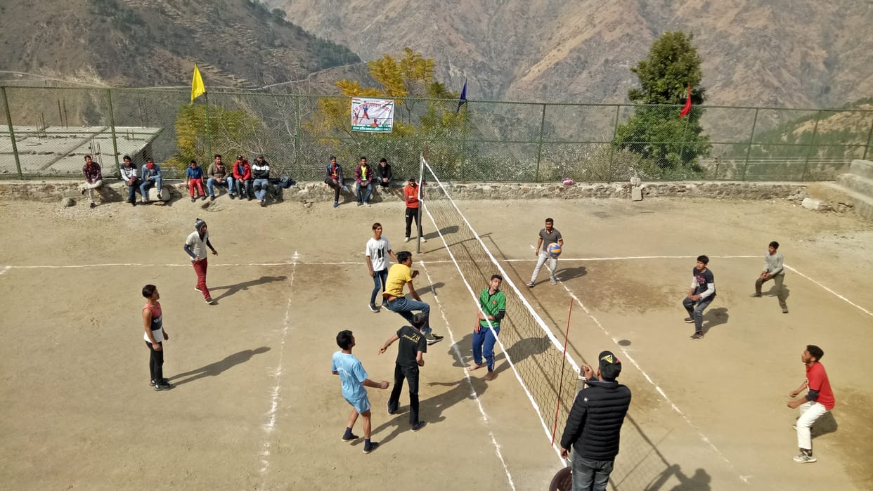 rampur news sports news juery megewali beat bathara in vollyball