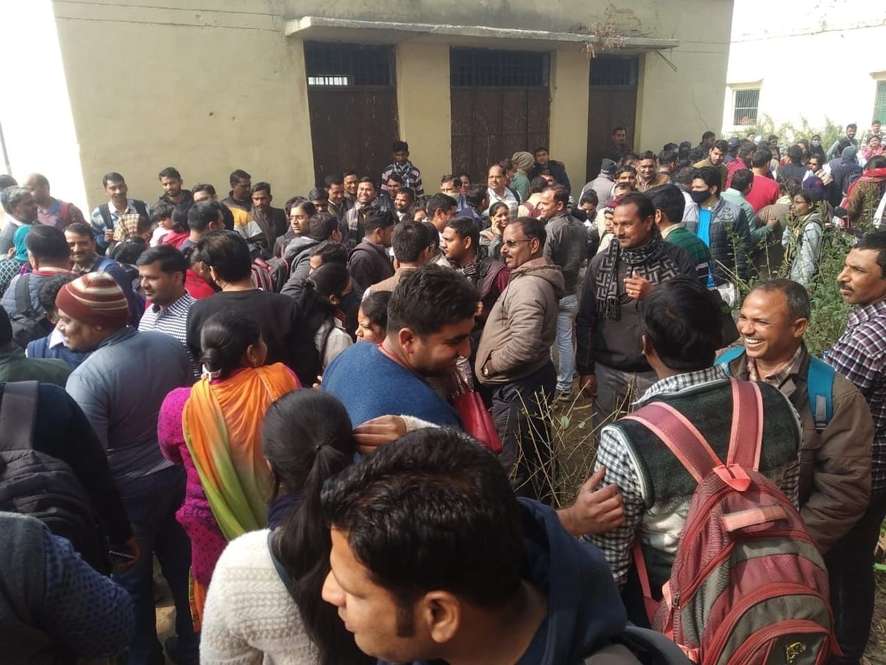 Hathras: No allocation of schools, teachers returned disappointed