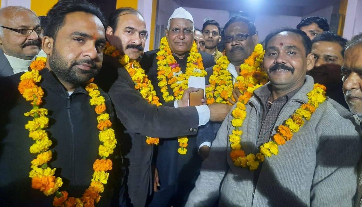 election,advocate,bar association,voting