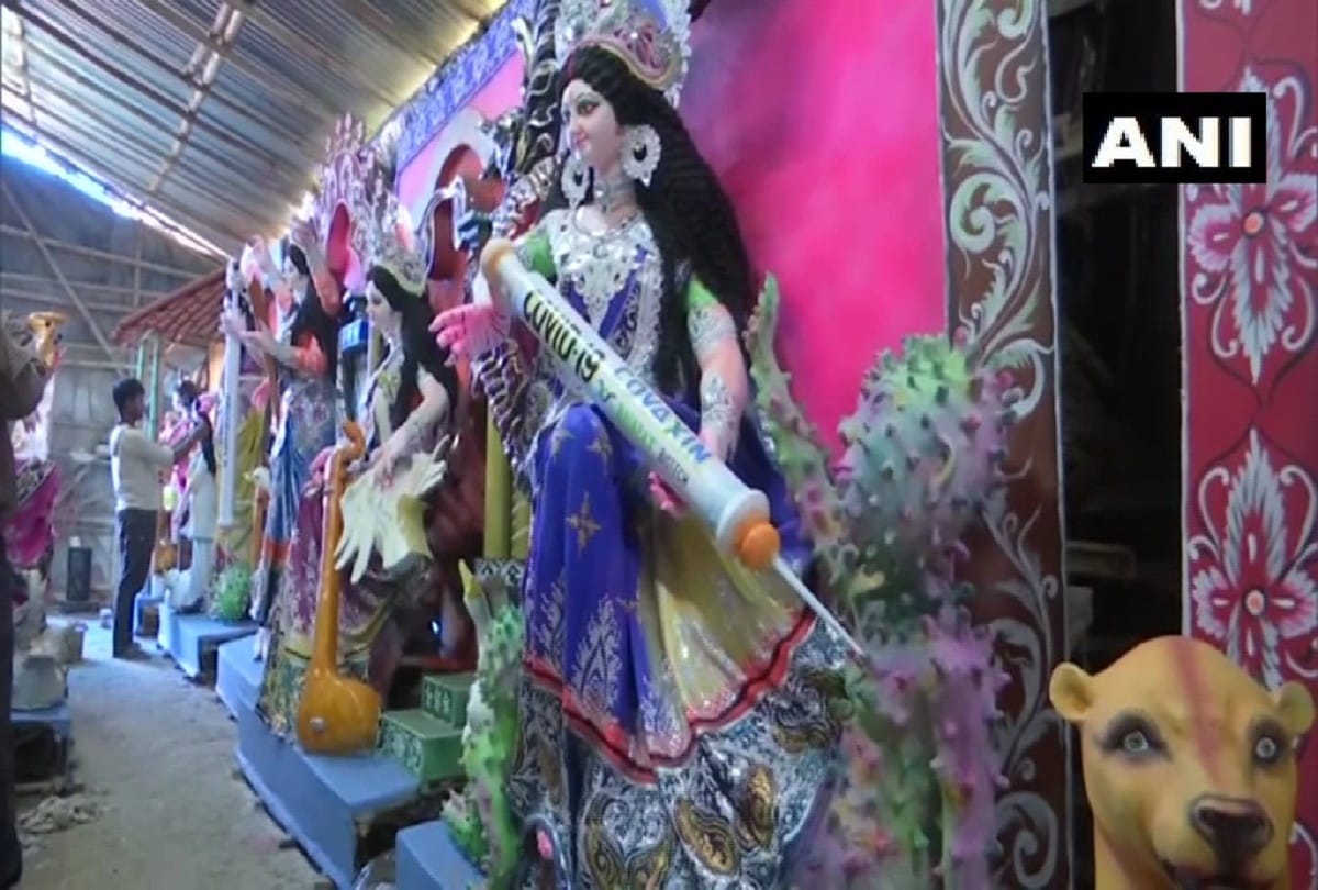 Corona vaccine themed idols of Goddess Saraswati are being prepared in Ranchi ahead of Vasant Panchami