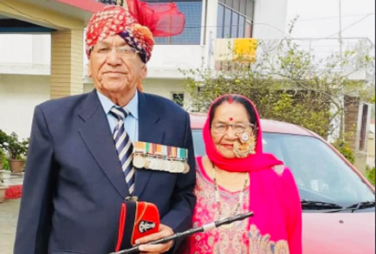 Actress Kangana Ranaut and sister Rangoli wishes grandpa and grandma happy 61st marriage anniversary