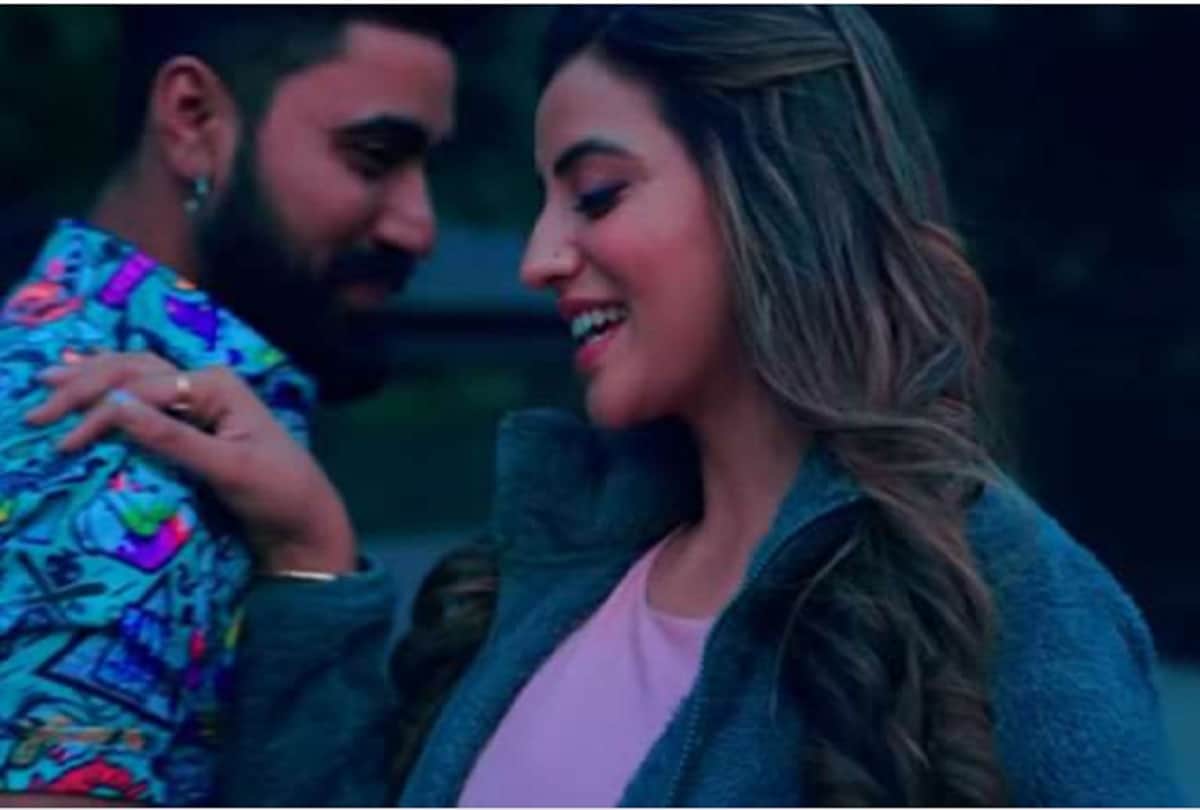 Akshara Singh Bhojpuri song Falanwa ka beta goes viral on internet