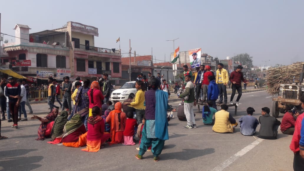 Muzaffarnagar-Saharanpur highway jam for two and a half hours, passenger upset