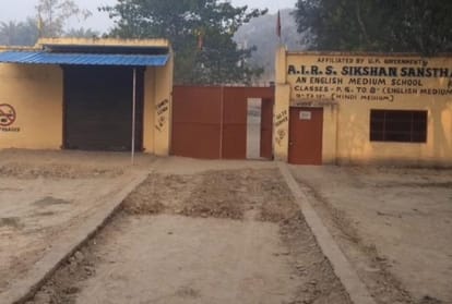 UP: Dead body burnt in school after killing a clinic operator in Amethi, accused school operator and her brother-in-law arrested