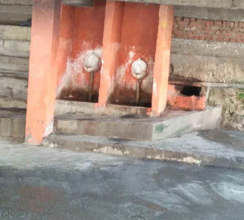 Cleen Toilet Near Shmashan Ghat