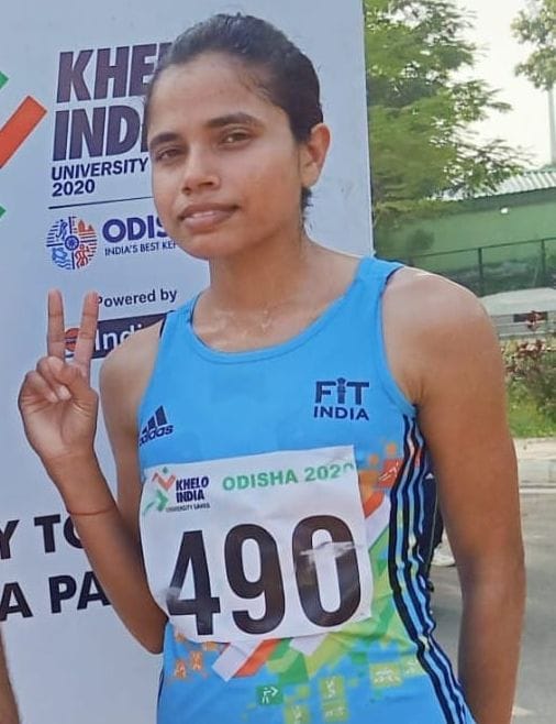 Saifai's student Rakhi is fifth in walking