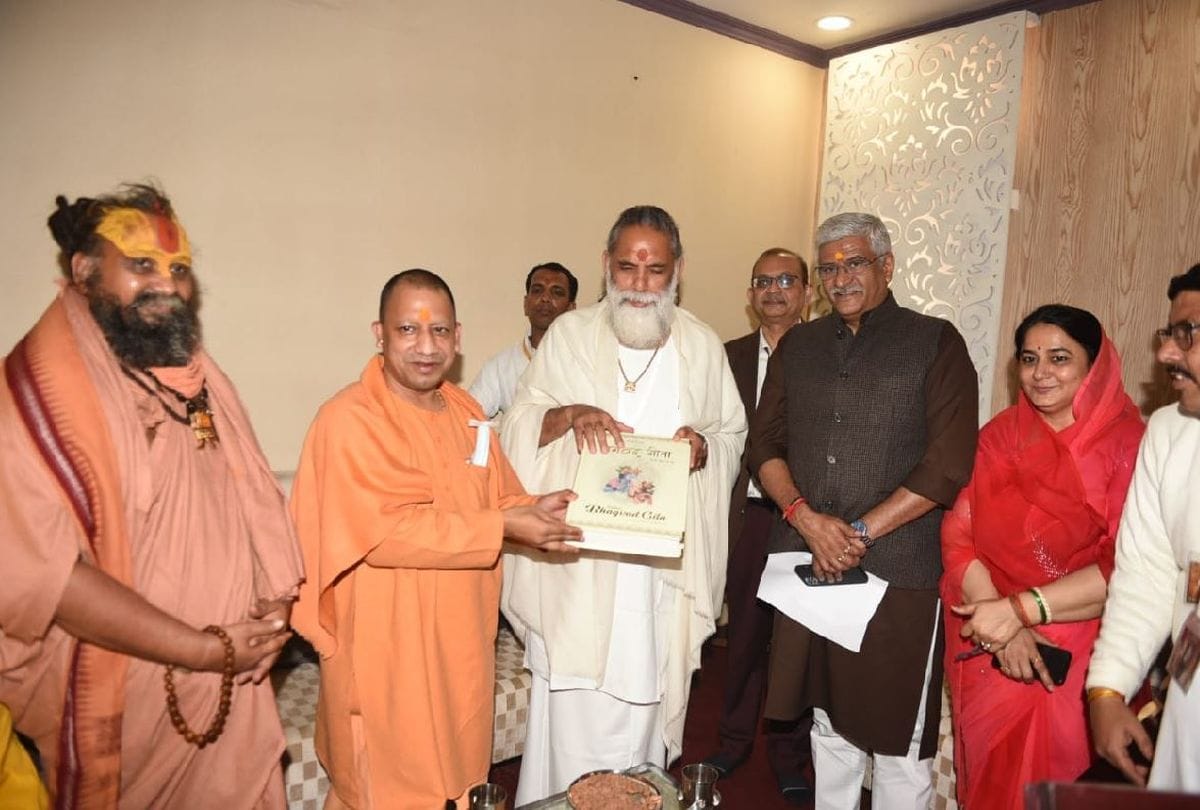 Chief Minister Yogi Adityanath visits to Vrindavan