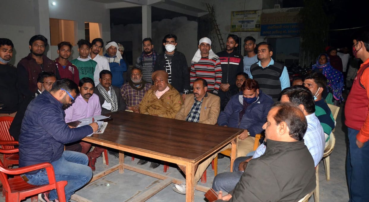 communal fight in Bhujpura between two group, stone pelting