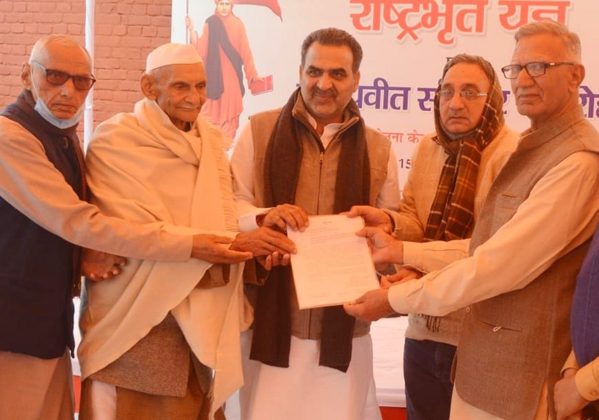 Press conference of Union Minister of State Dr. Sanjeev Balyan in Muzaffarnagar