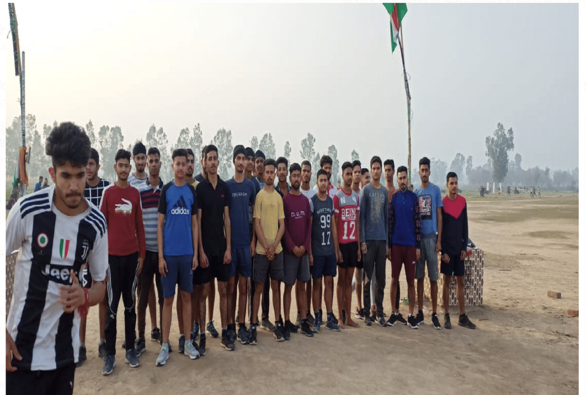 Jammu and Kashmir: this retired army personnal is preparing youth for army on the border
