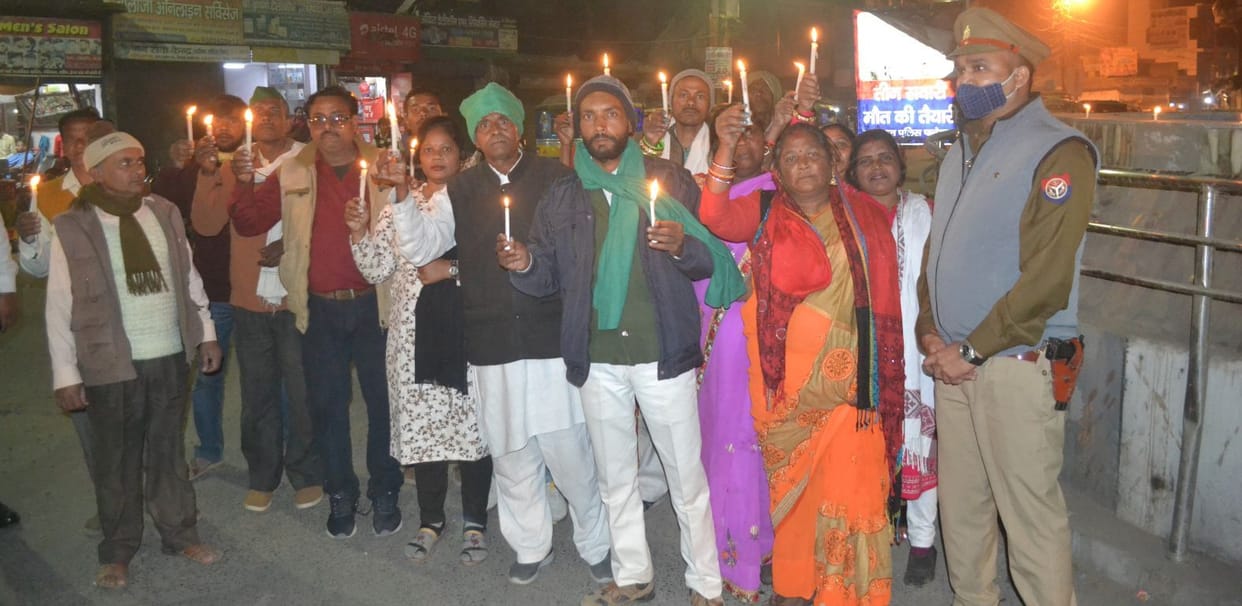 Tributes paid to the martyrs of Pulwama