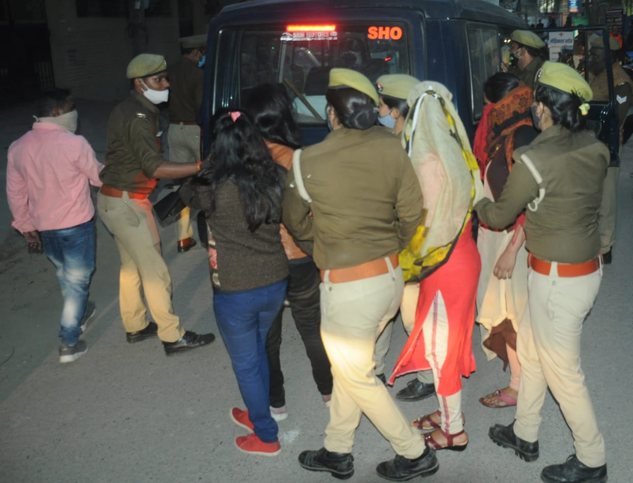 sex racket caught in spa