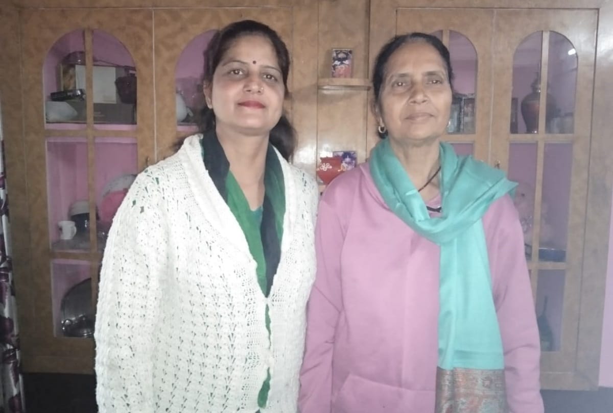 Shagun of hamirpur became gold medalist teacher in hockey
