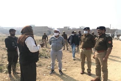 In Prayagraj, an army jawan came home on a beating spree