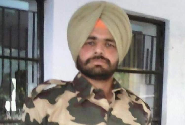 Pulwama Terrorist Attack: Parents of CRPF Constable kulwinder singh said, We are very proud of our son