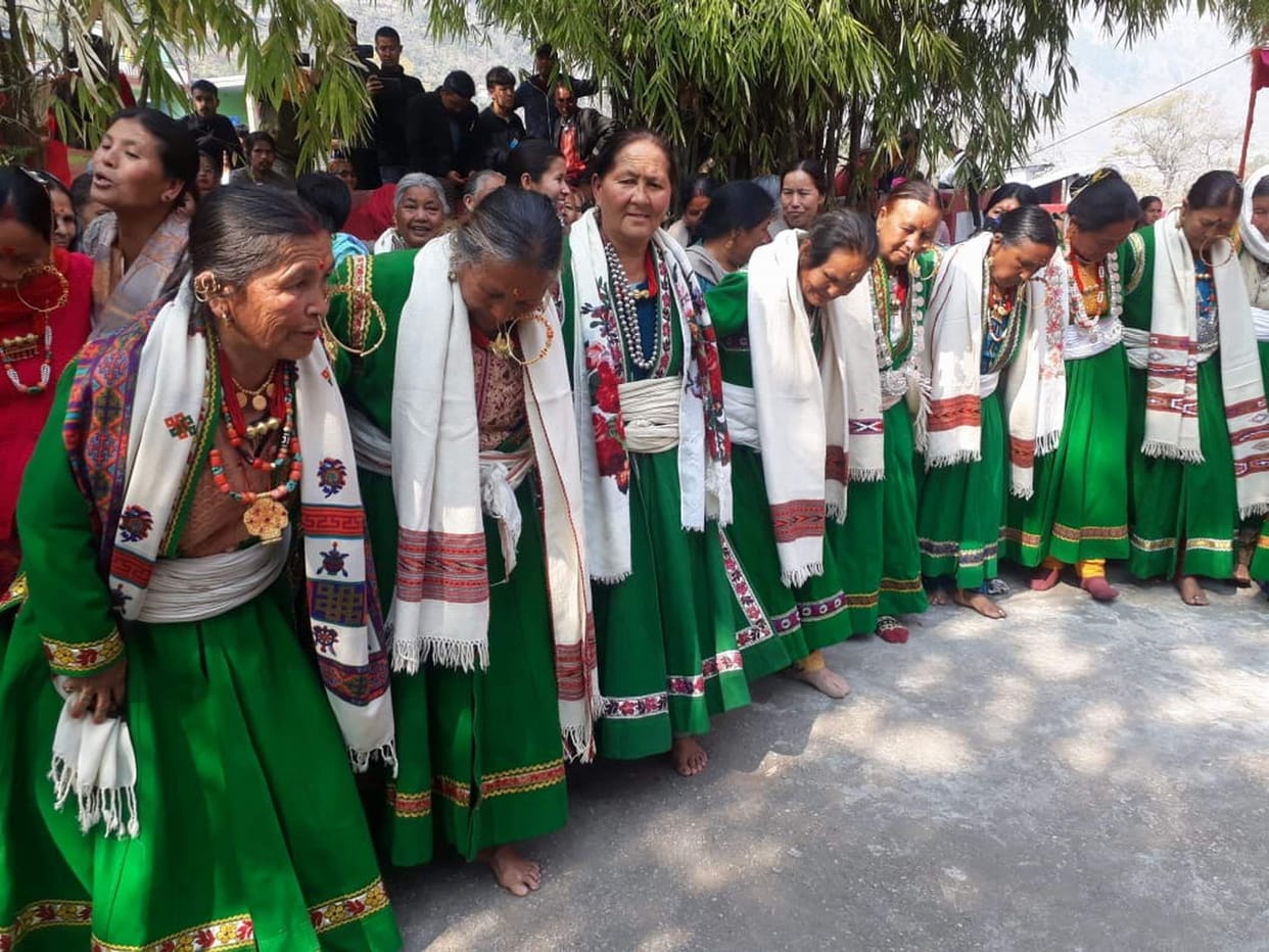 New flags offered to homes by worshiping Ringali Devi