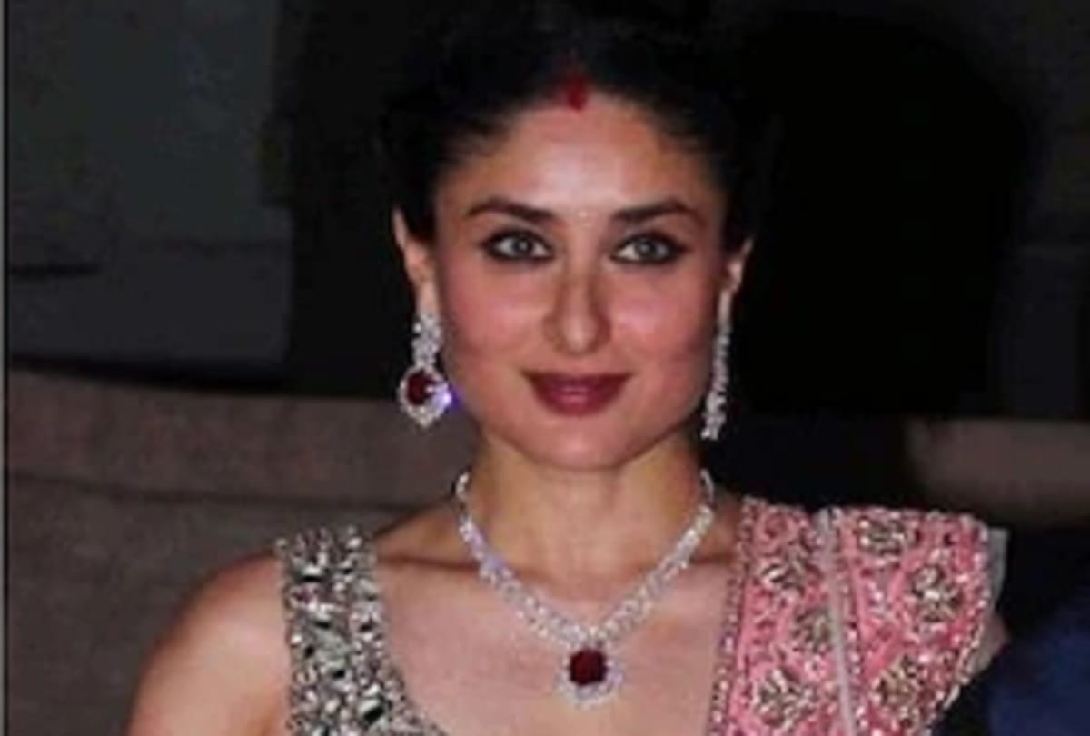 From Priyanka chopra to Aishwarya Rai,  Times where Actresses wearing sindoor look went viral