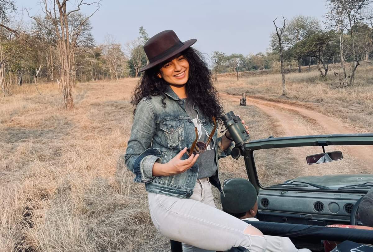 Kangana ranaut reaction to hansal Mehta tweet on greatest woman actor today user troll