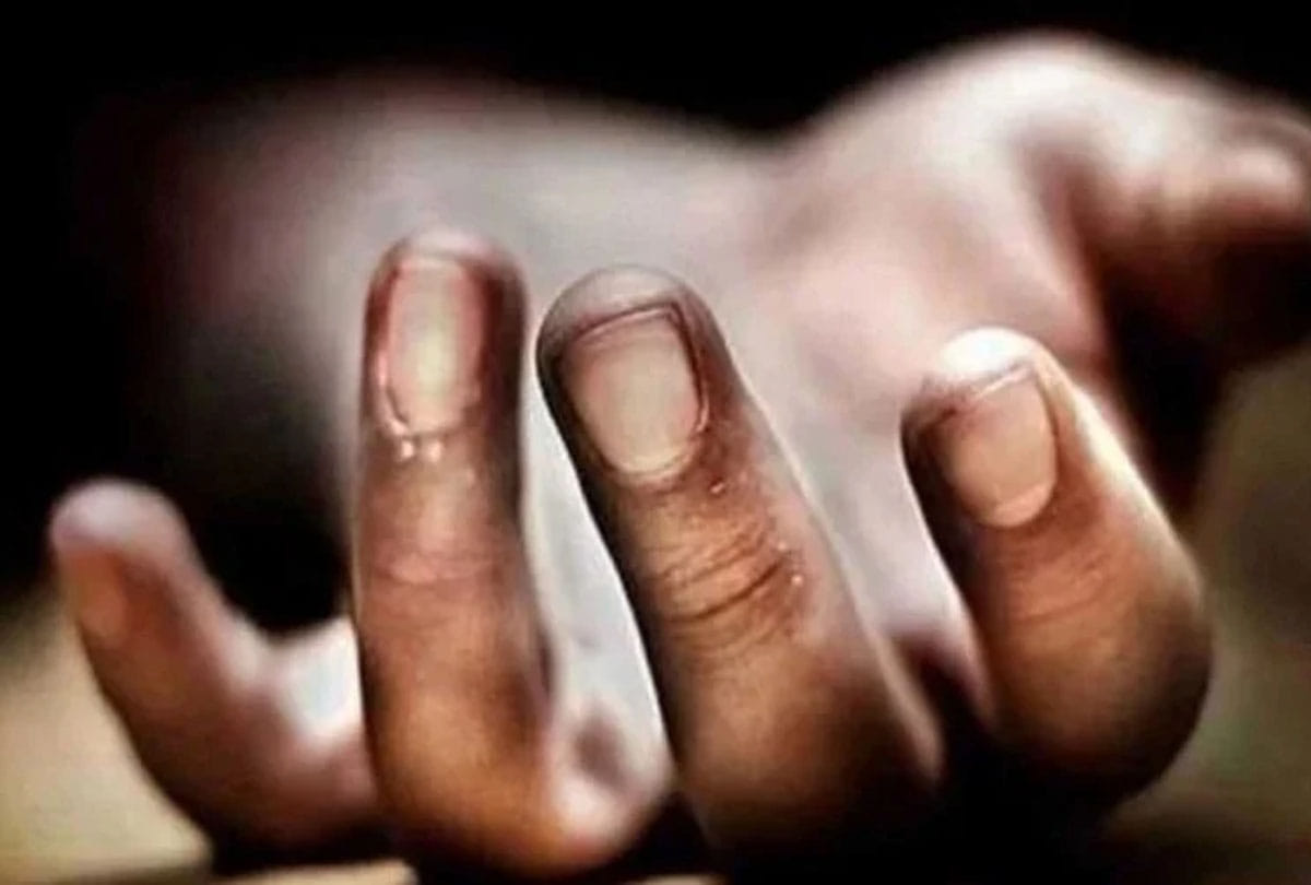 Dead body found on highway in fatehpur