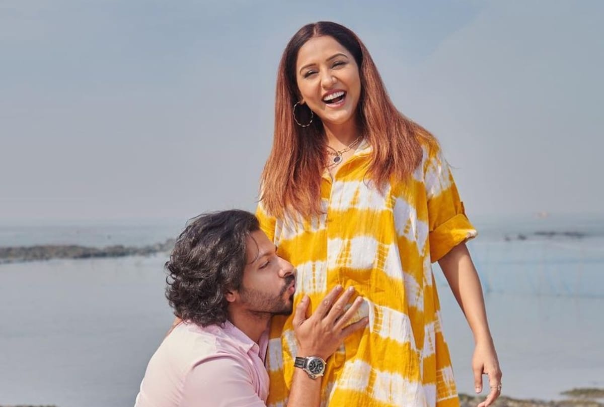 Shreya Goshal to Neeti Mohan these celebrities announces pregnancy news will welcome their child in 2021