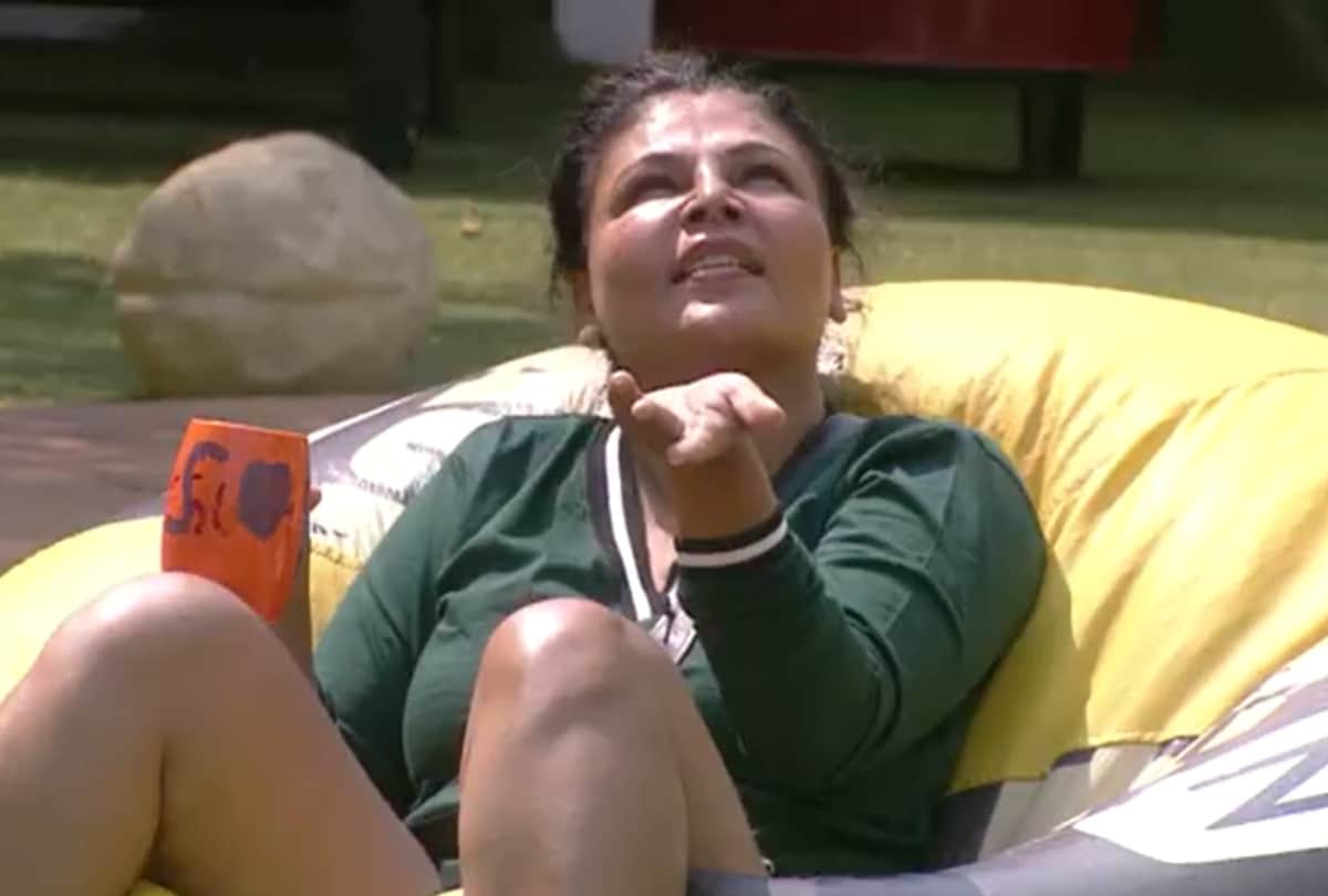 Bigg Boss 14 promo: Rakhi Sawant writes email to God, asks him to make her a runner-up at least
