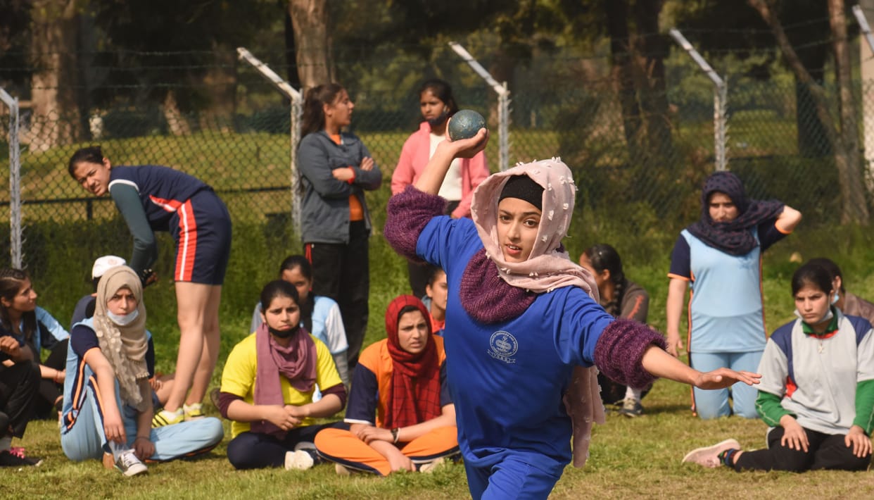 Athletic Meet: Reasi's Tanvi won the 200 meter race