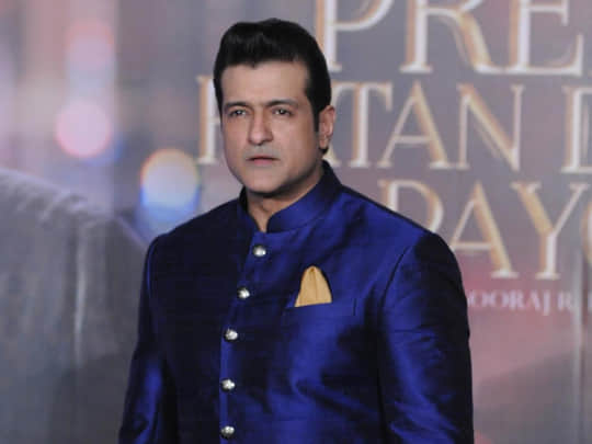 Salman Khan helped these Bigg Boss contestants by giving them a Bollywood Break