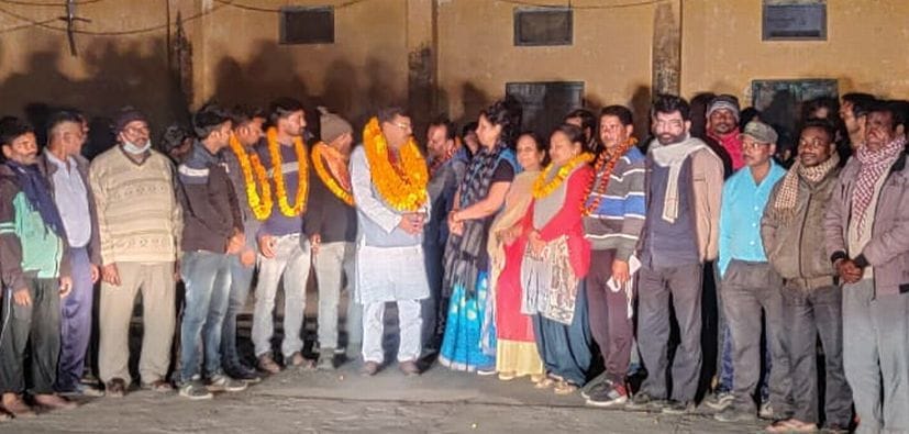 People welcome MLA Shukla After increased the working days