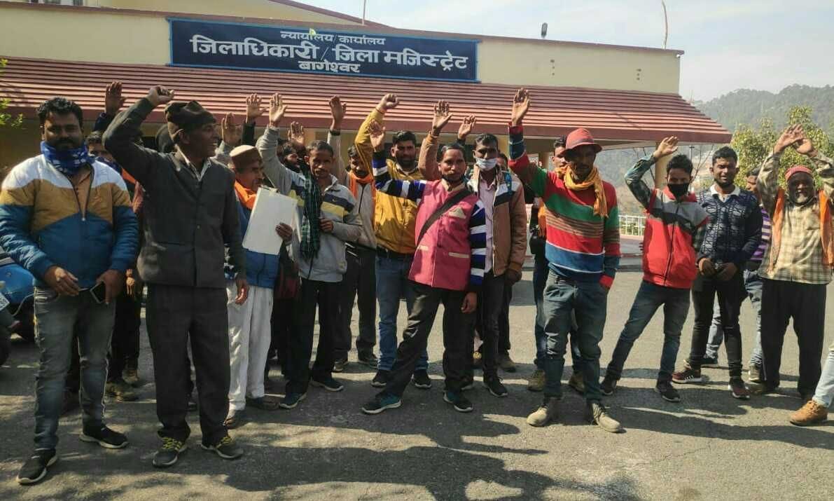 Horse owners demand employment