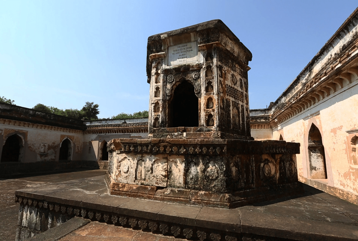 Bajirao Peshwa Samadhi place of history, religion and peace