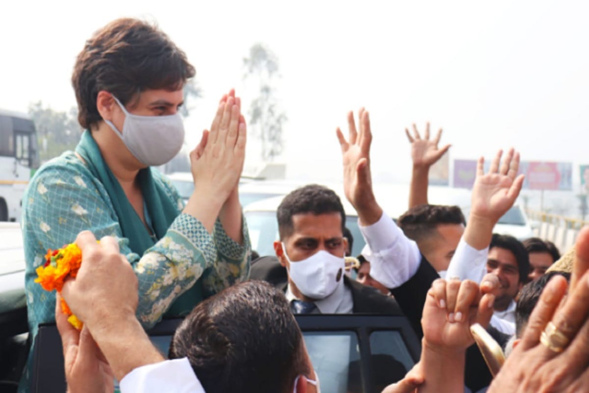 Congress leader is most welcome of Priyanka Gandhi in Hapur city and see photos