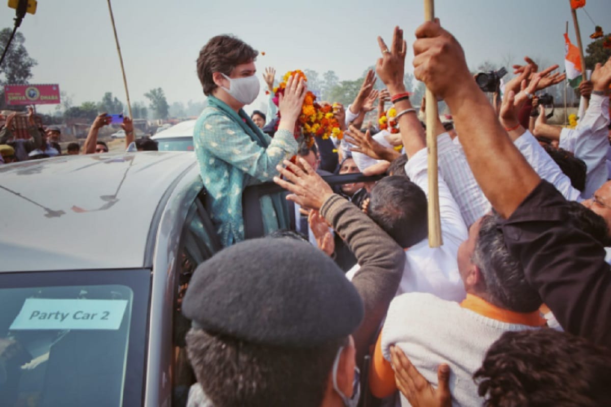 Congress leader is most welcome of Priyanka Gandhi in Hapur city and see photos