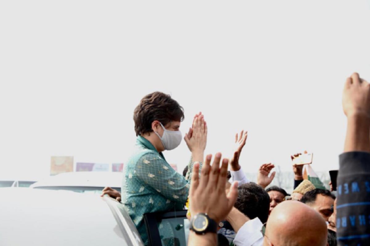 Congress leader is most welcome of Priyanka Gandhi in Hapur city and see photos