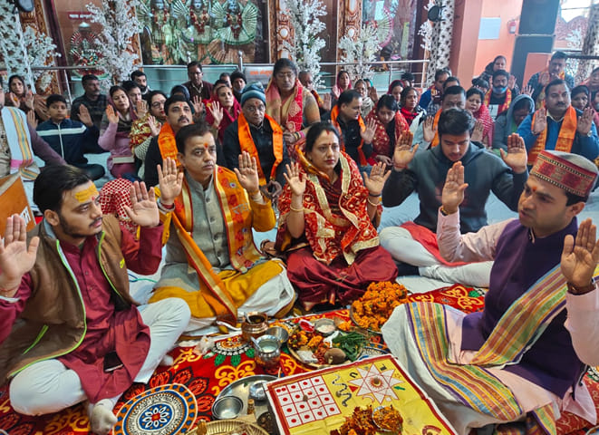 Echoed songs, monolithic text of Shri Ramayana begins