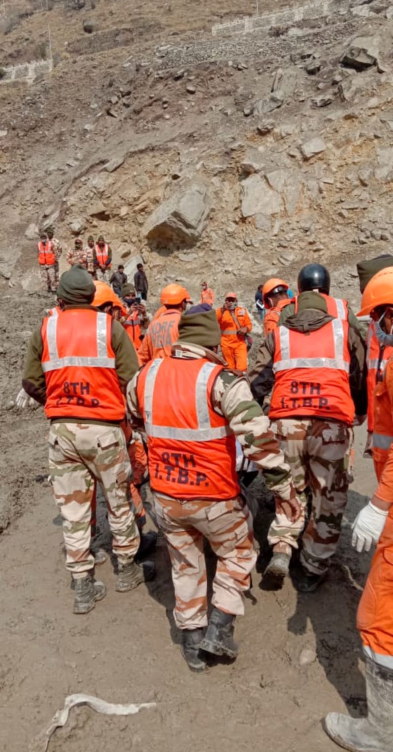 Uttarakhand Chamoli News : after eight day alam singh dead body found in tapovan tunnel, family in shock