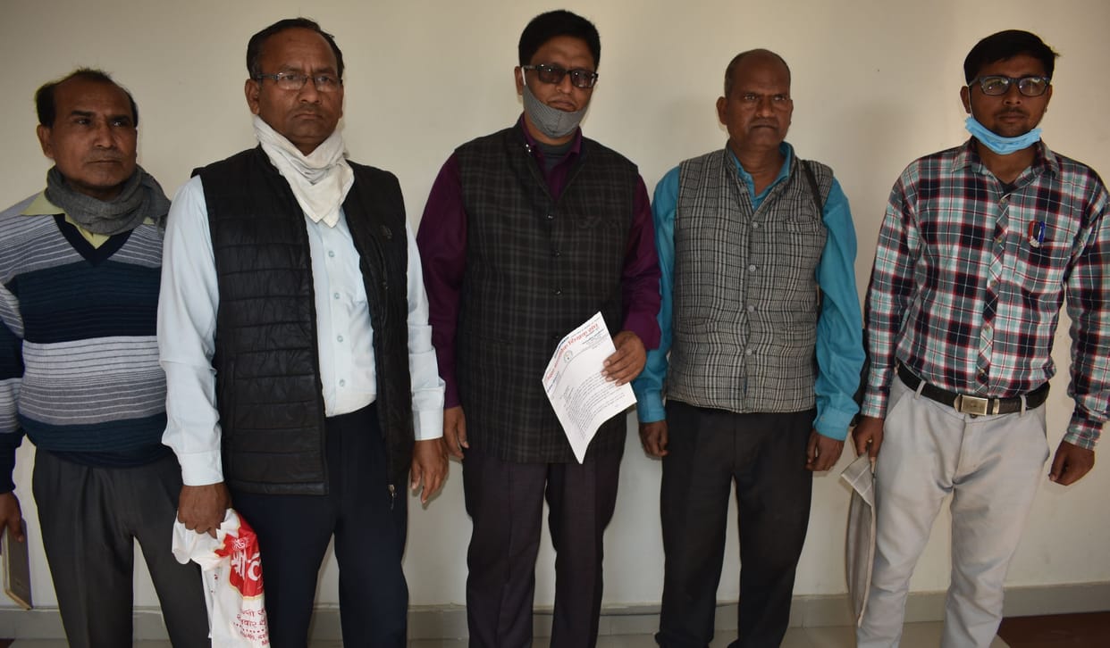 honorarium,teachers,fathepur news,asked,financeless