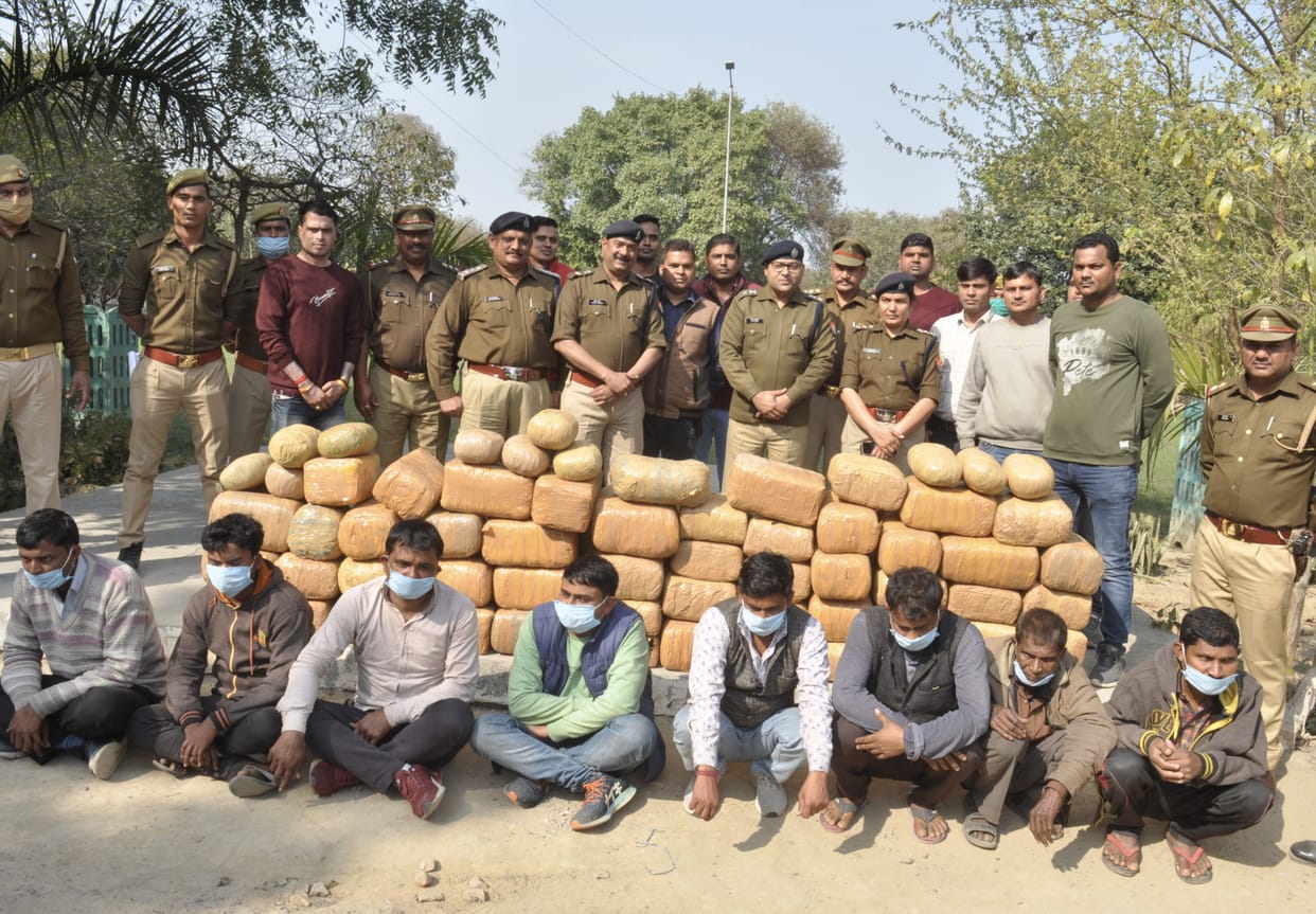drugs pedllers,drugs pedller,drugs pedller of UP,drugs supply in UP,drugs supply network,drugs supply network mathura,drugs supply network firozabad,ganja ki khabrein,ganja,maal,drugs smugllers,drugs smugllers