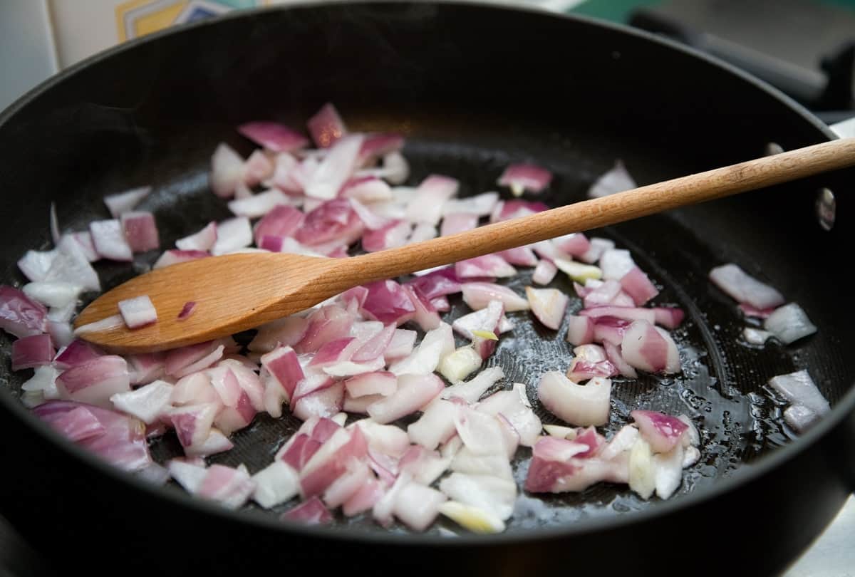 Breakfast Dinner Recipes How To Make Onion Paratha At Home Easy Recipe In Hindi