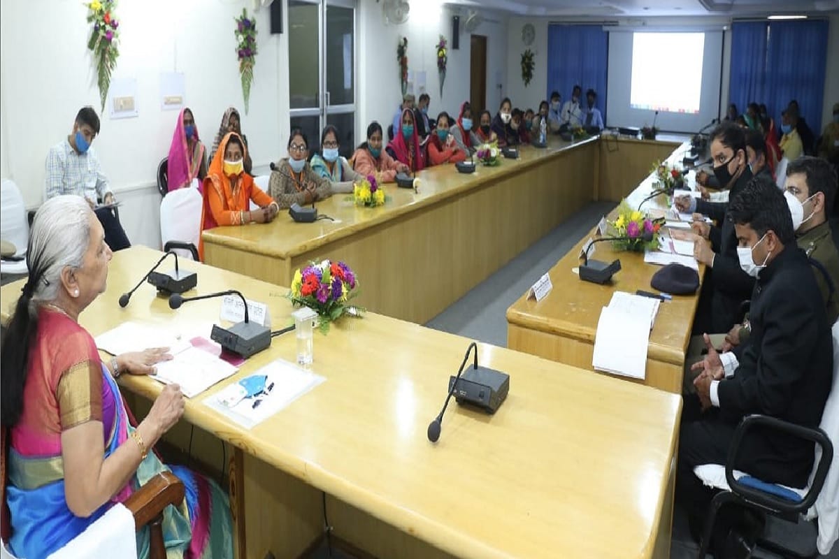 Governor Anandi Ben Patel in Jaunpur Purvanchal University