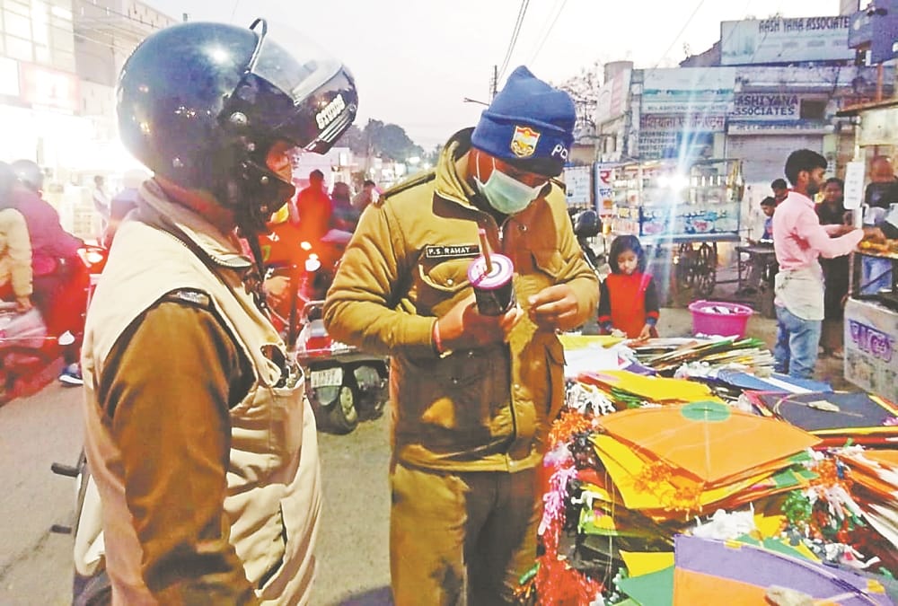 Vasant Panchami 2021: Coronavirus theme Kite will Aware people for Covid 19 protection
