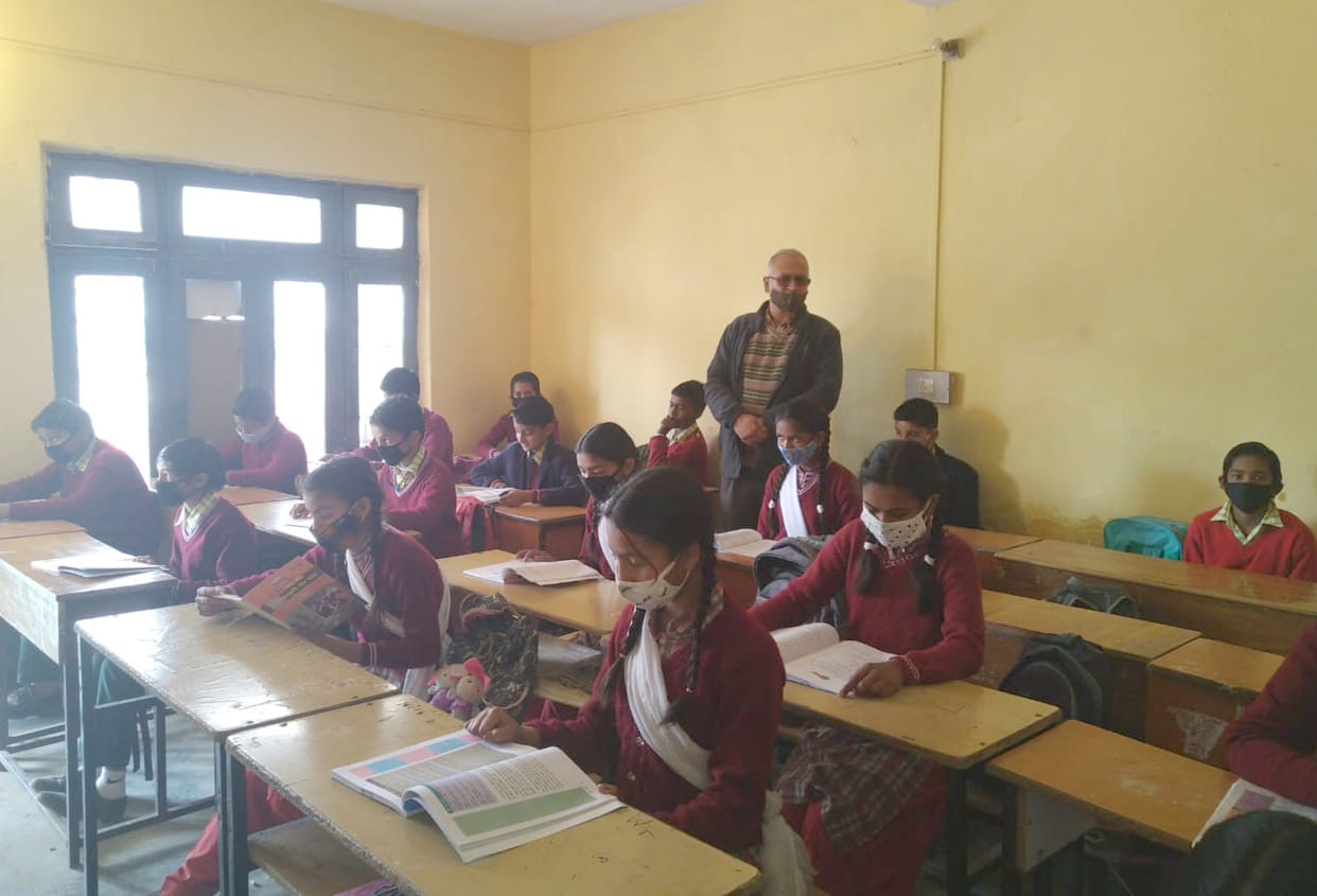 No online, only class study in school is best