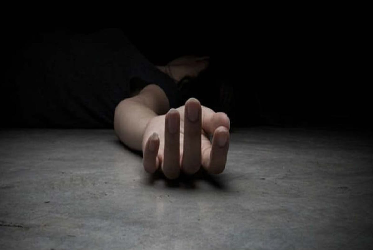 Gwalior Husband strangled his wife to death in the character doubt