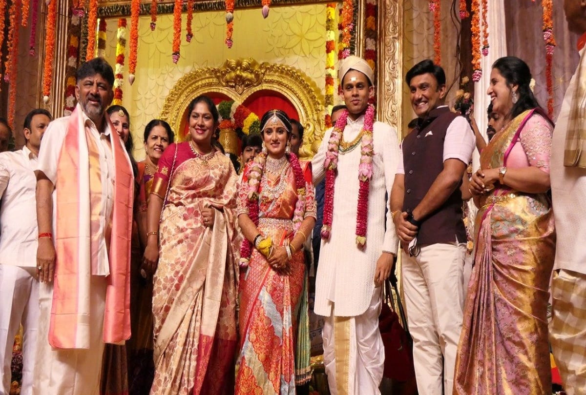 karnataka news daughter of congress leader DK shivkumar and grandson of bjp leader Amartya Hegde got married