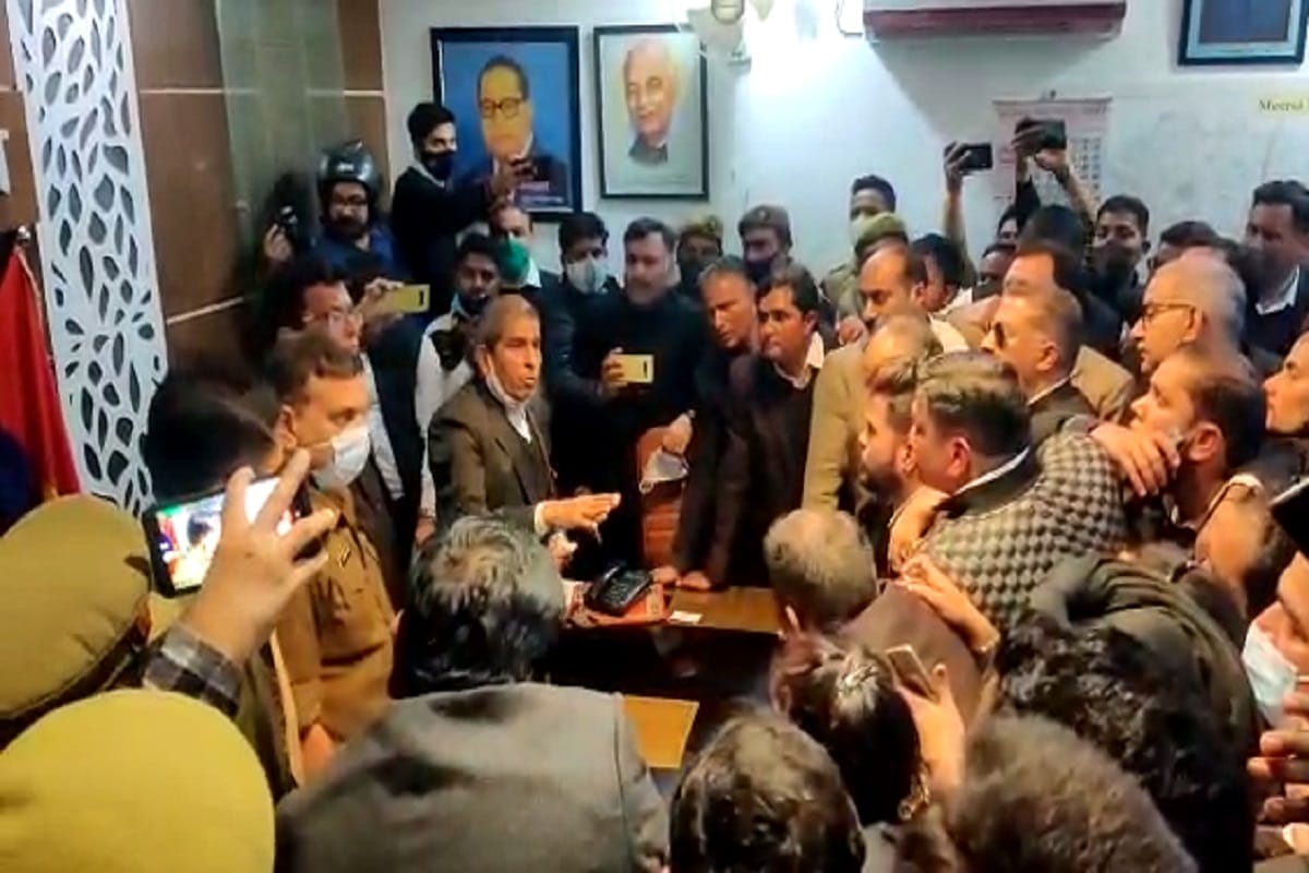 Advocate suicide case:  Now the lawyers of the entire West UP will go on strike