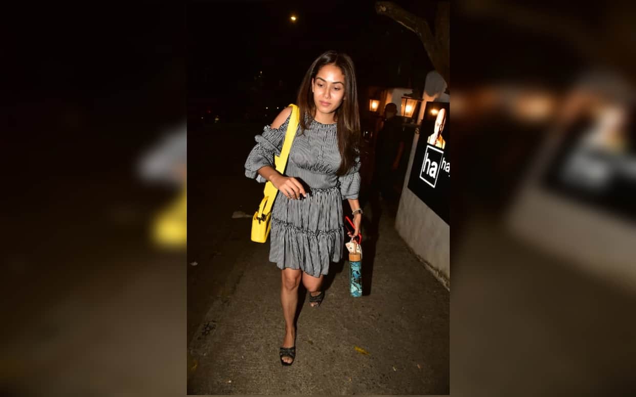 Mira Rajput looks like a perfect fashion inspiration in her latest pictures