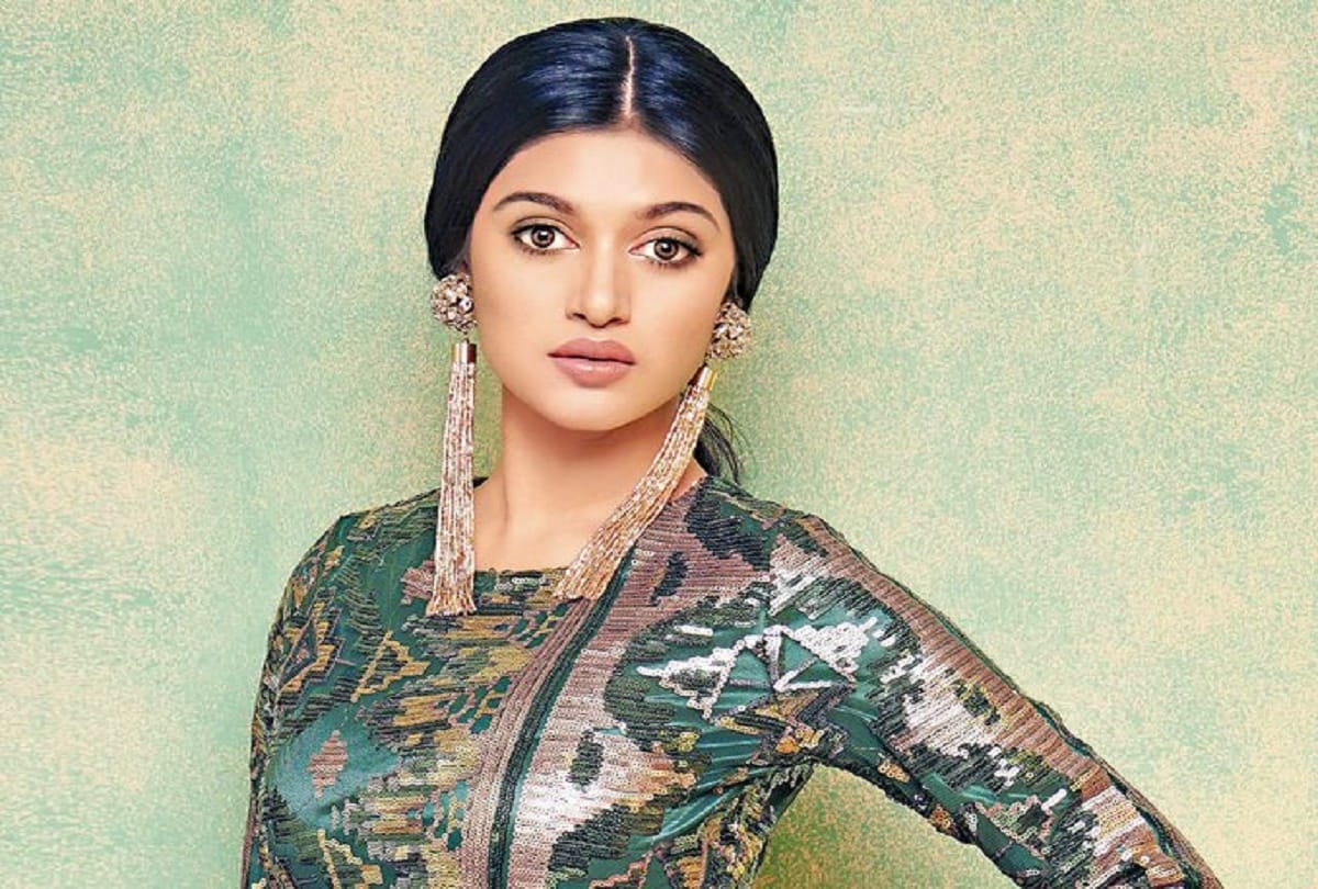 Oviya Twitter Controversy TN BJP legal wing secretary  files complaint against actor Oviyaa for ‘Go Back Modi’ tweet