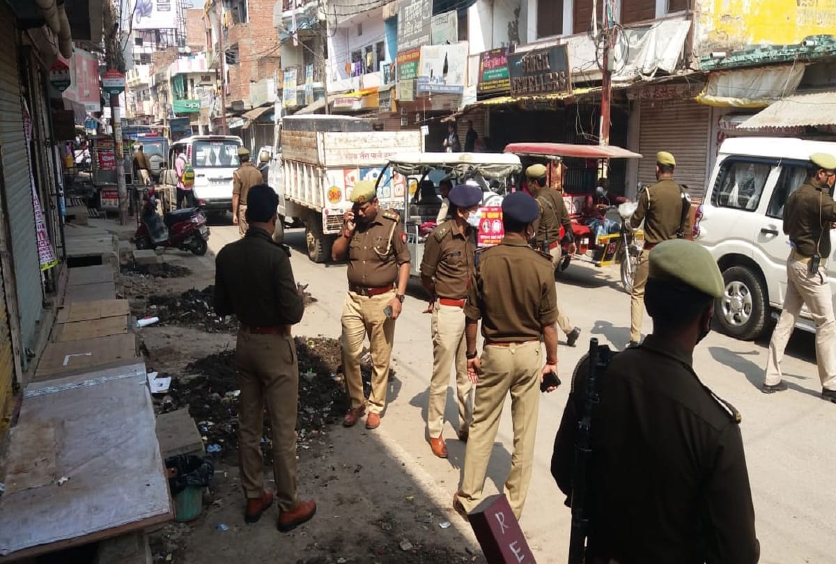 Daylight murder in Allapur, shop shutters collapsed
