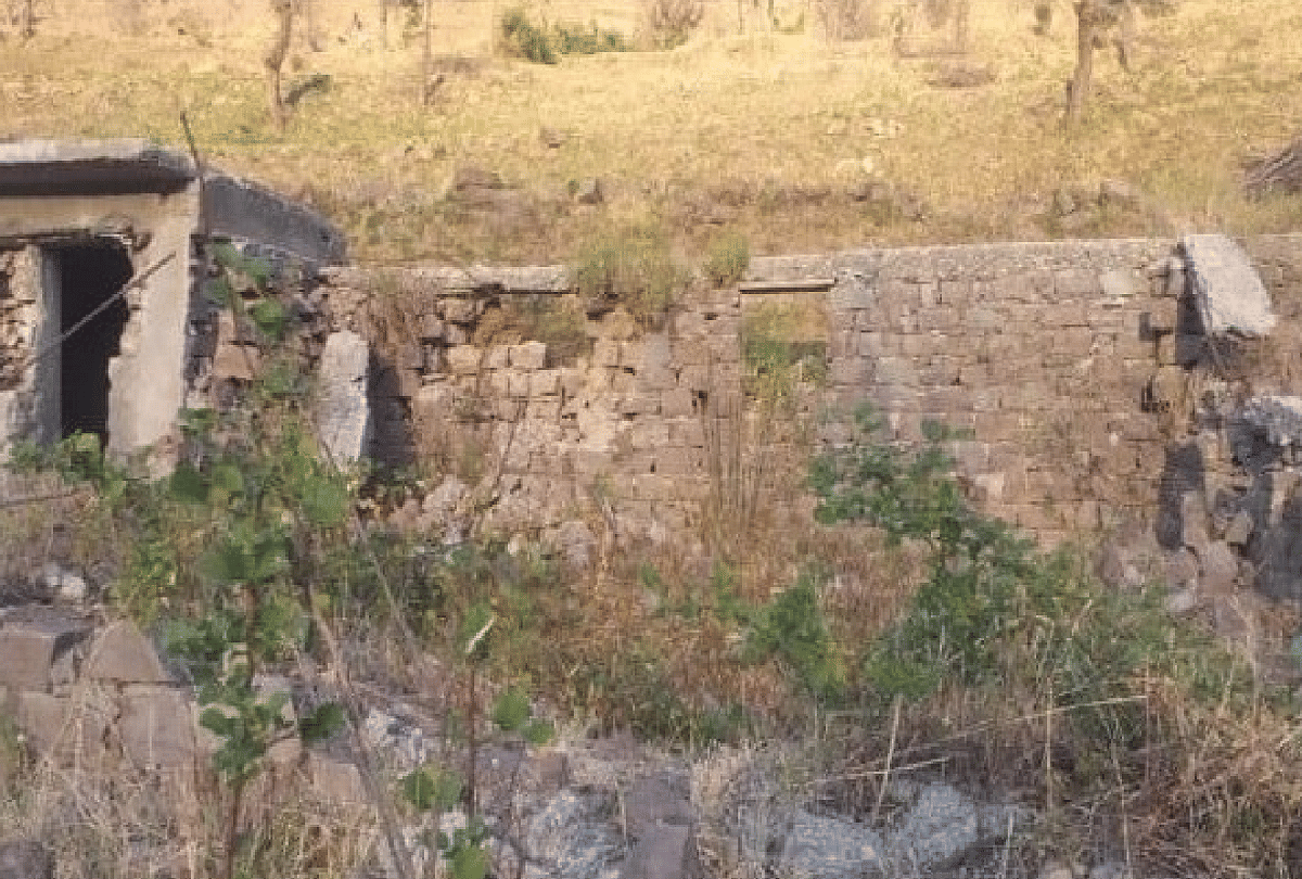 This primary school has been running without building since seven years, children are forced to study under open air